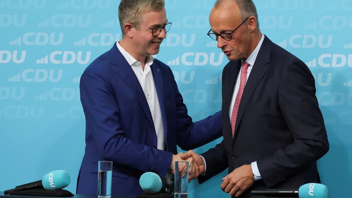 Merz in Berlin: „Es ist eine schwere Verantwortung, die auf deinen Schultern ruht, lieber Friedrich“