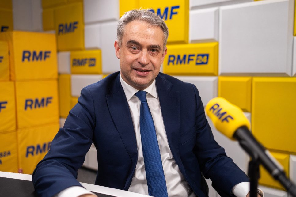Czy Polska pójdzie śladem Francji w ochronie dzieci w internecie? Odpowie minister cyfryzacji