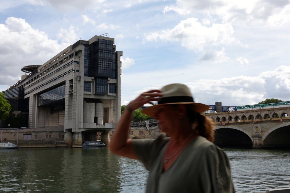 Pendant que la France continue d'emprunter à des niveaux alarmants, l'Espagne ramène sa dette sous les 100% du PIB