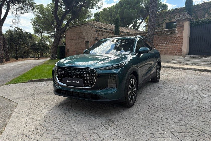 “No seremos de nicho, venderemos 16.000 coches al año”: Lepas llega a España con el éxito de Omoda y Jaecoo como refere…