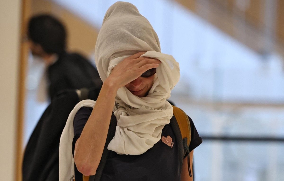 Affaire Mia : A la barre, sa mère livre un récit parano et victimaire contre l’ASE et ses « réseaux pédocriminels »
