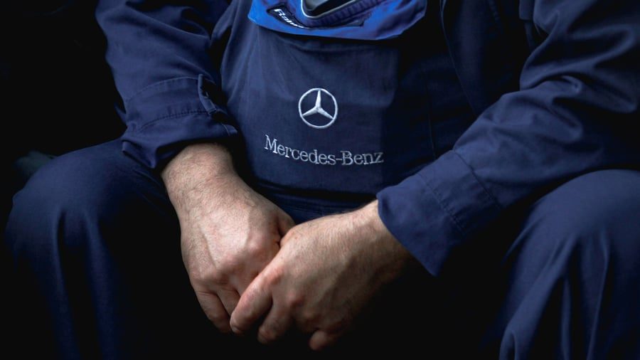 Management-Moment: Mercedes-Lohnvergleich – was der Realitätsschock bewirkt