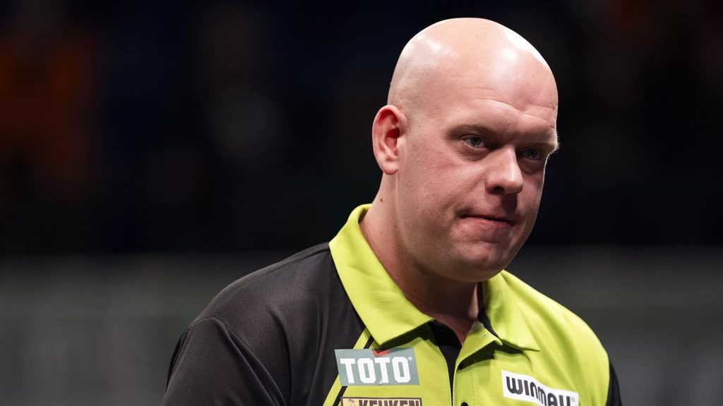 Van Duijvenbode als eerste Nederlandse darter verder bij World Series Finals