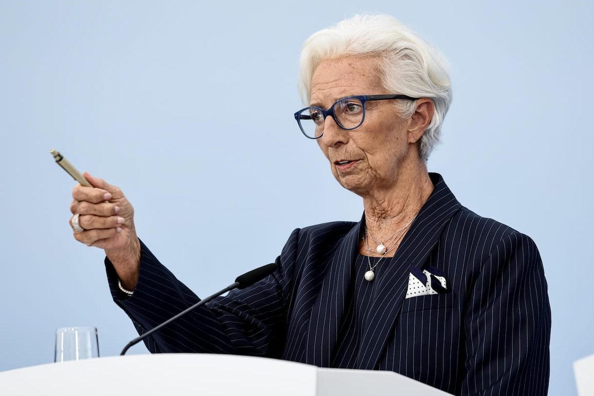 La Bce alza i tassi di interesse di un quarto di punto, depositi passano al 2,50%