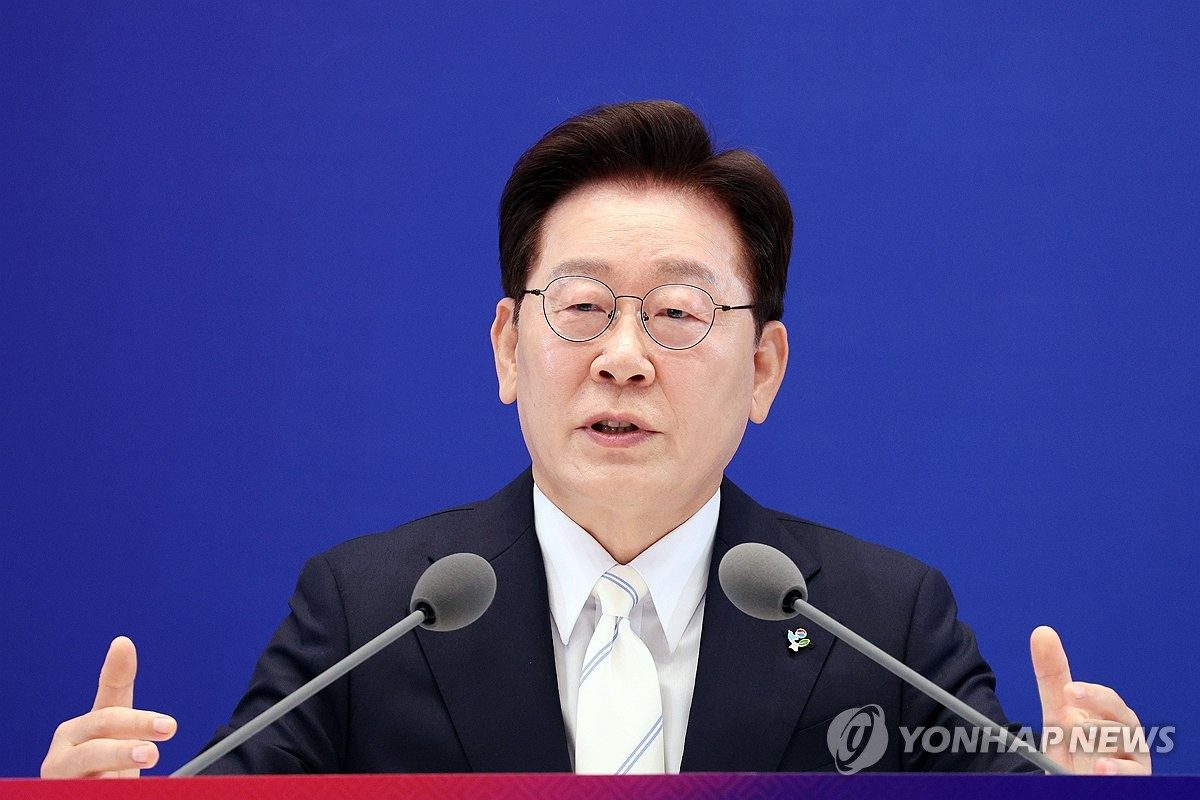 李대통령 기자회견 30분 연기…오전 10시30분 시작