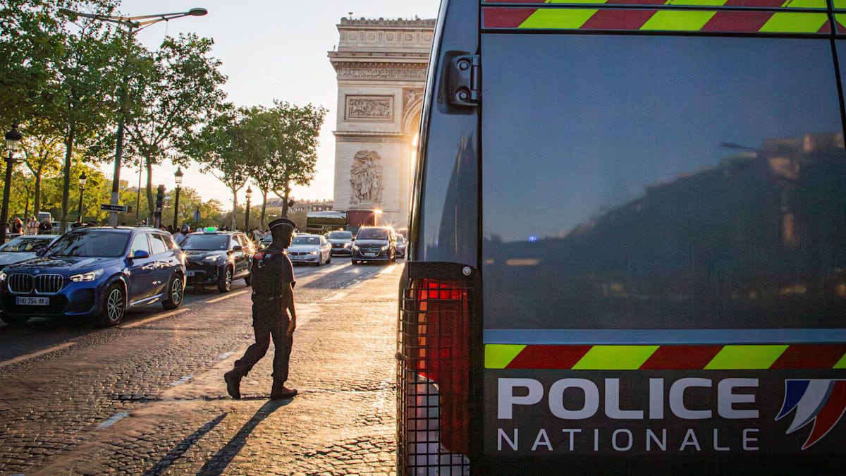 Französischer Polizist wegen Terrorverdachts festgenommen