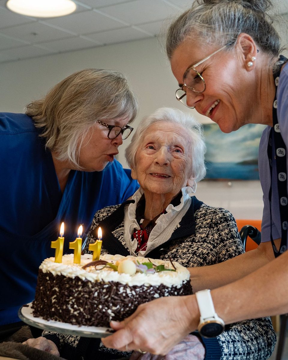 111-årsfesten – Lina og Margit er Norges eldste
