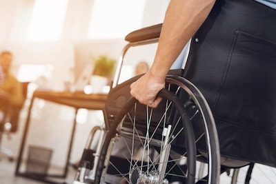 5 procent van de Waalse overheidswerknemers heeft een beperking: dubbele van de verplichte norm