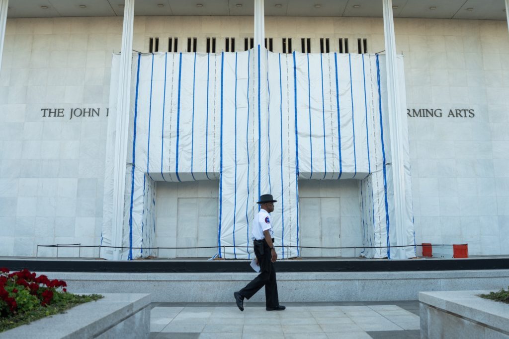 News Wrap: Judge says Kennedy Center must provide notice before making changes to building