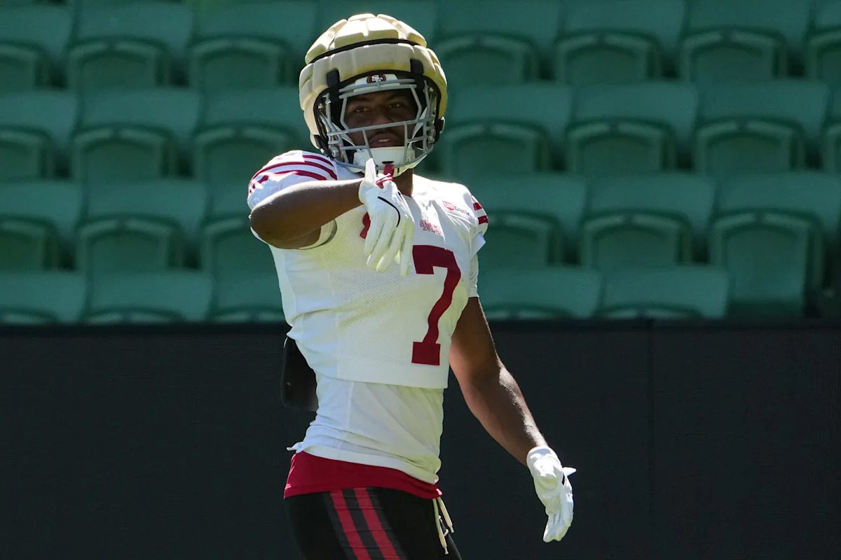 49ers' Stribling left game vs. Rams with hamstring injury