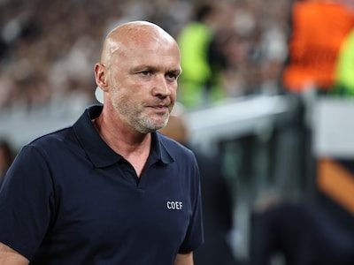 Dick Schreuder reageert gepikeerd na afstraffing tegen Juventus: ‘Dan zal het wel aan de speelwijze liggen’