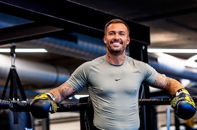 Dave Roelvink: ‘Of je het nou leuk vindt of niet: ik heb een contract getekend, dus ik bén profbokser’