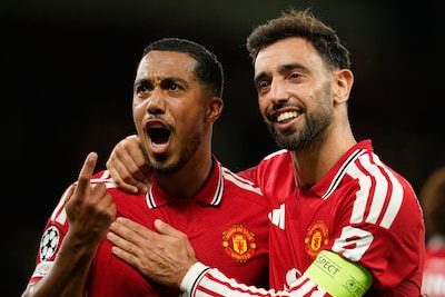 KIJK. “Hij is een baller”: Youri Tielemans doet zelfs Manchester United-icoon watertanden met assist en mooie statistie…