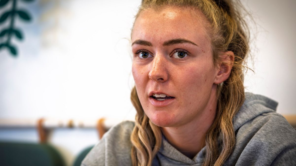 Julia, 24: ”En kompis pappa köpte sex av mig”