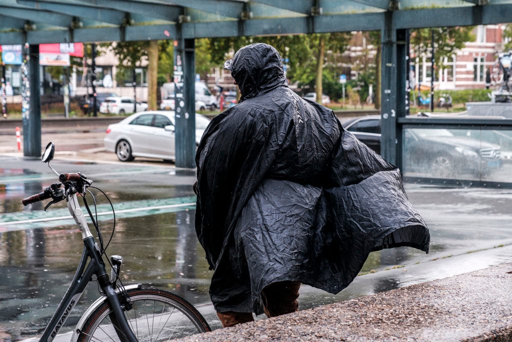 Bewolkt met af en toe wat regen, maximaal zo'n 20 à 21 graden