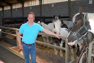 Boer Stijn (45) uit Belgische Boer Zoekt Vrouw opgepakt in groot onderzoek, zeven invallen in Nederland