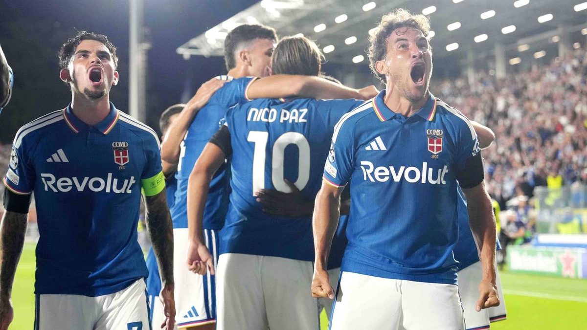 Como feiert historischen CL-Sieg gegen RB Leipzig