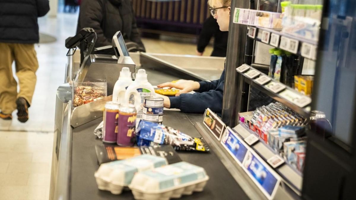 Danskerne bakker op om lavere fødevaremoms, men tvivler på effekten