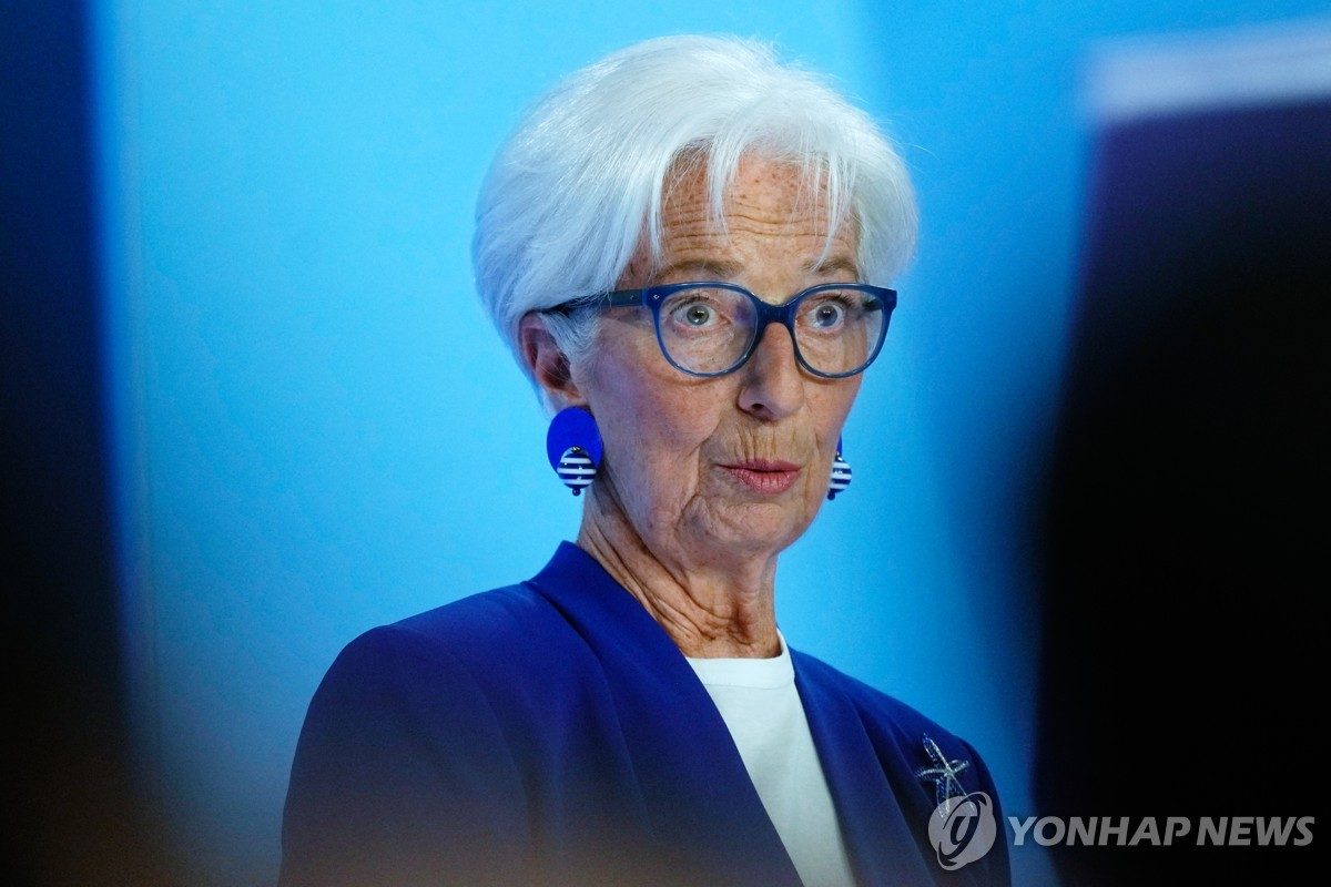 라가르드 총재 "내년에 ECB 떠난다"…중도 사임 여지