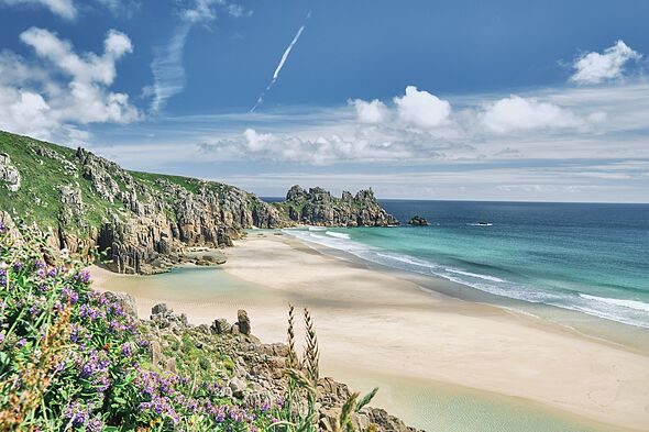 Cornwall on brink of banning one thing from 100s of beaches - ‘makes sand too hot’