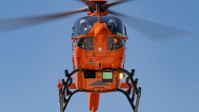 Tödlicher Unfall: Zwei Tote und drei Verletzte bei Verkehrsunfall