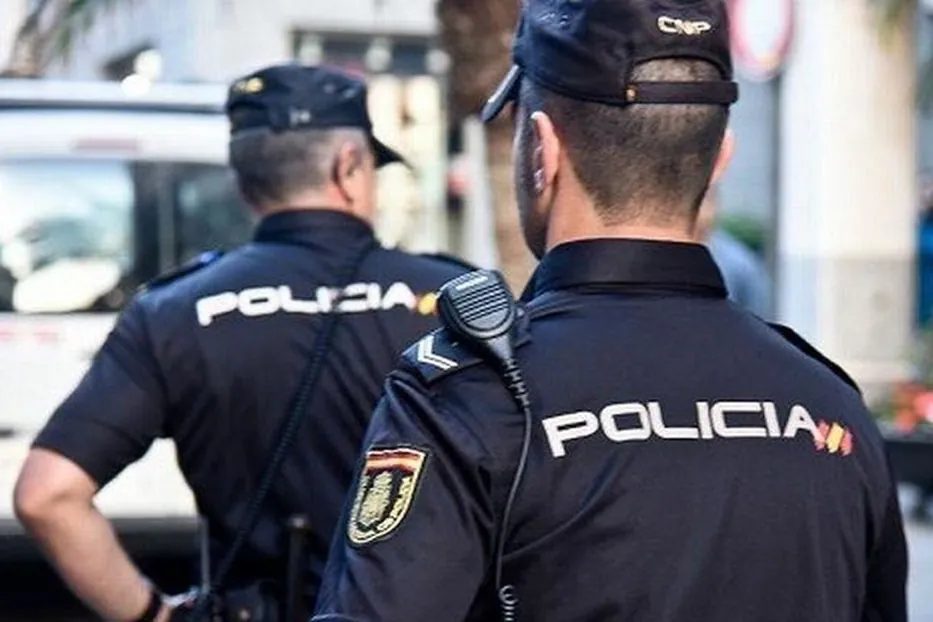 Detenidos los padres de una bebé tutelada por Servicios Sociales por llevarse a la niña