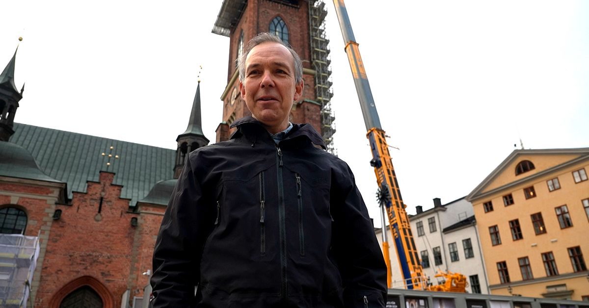 Här förlorar Riddarholmskyrkan sitt kors: ”Nervöst”