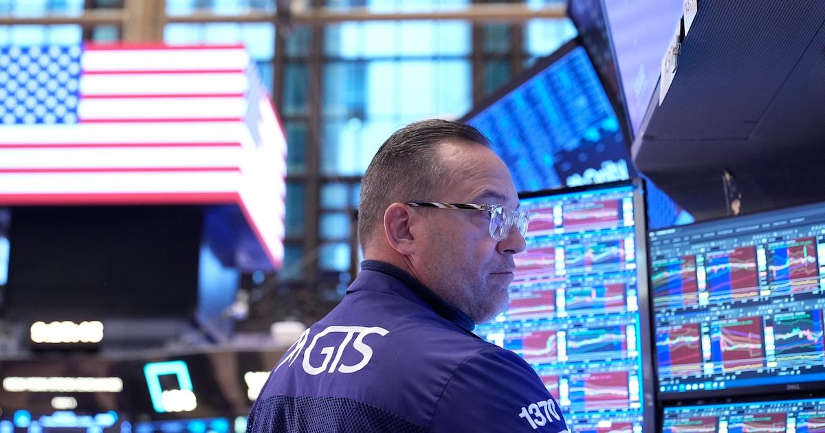 Le pétrole continue de grimper et met Wall Street sous pression