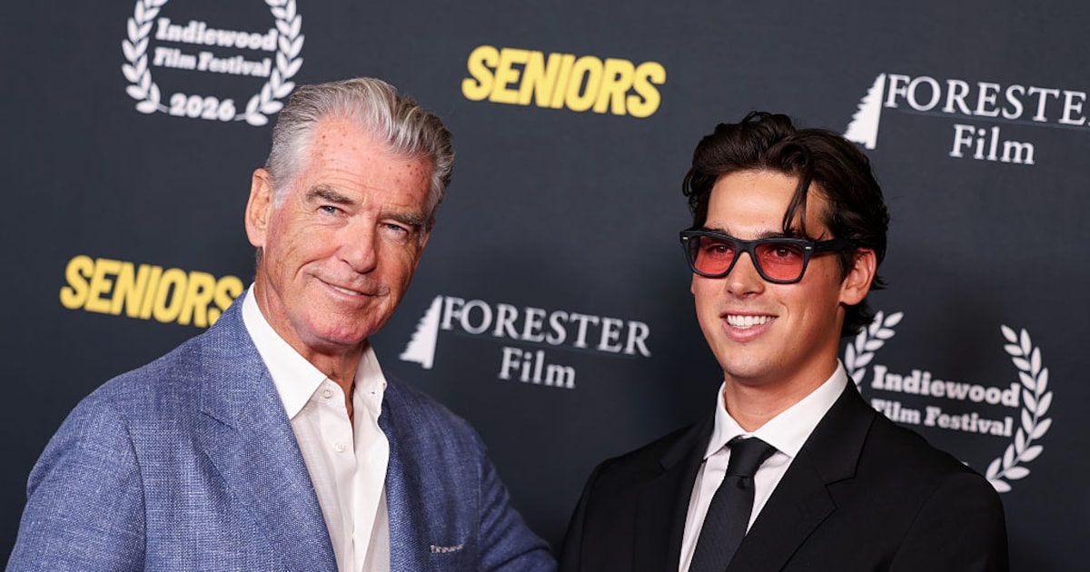 Hollywoodstar Pierce Brosnan feiert neuen Film von Sohn Paris mit seiner Familie in Los Angeles