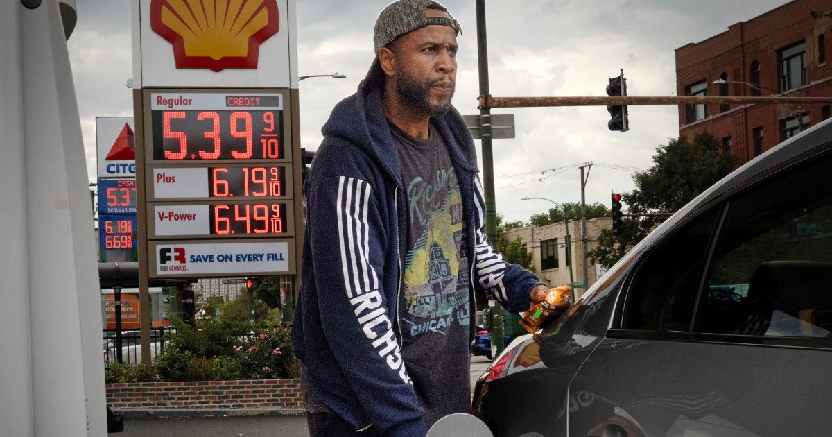 Gas prices approach highest level this year with just weeks to go before midterms