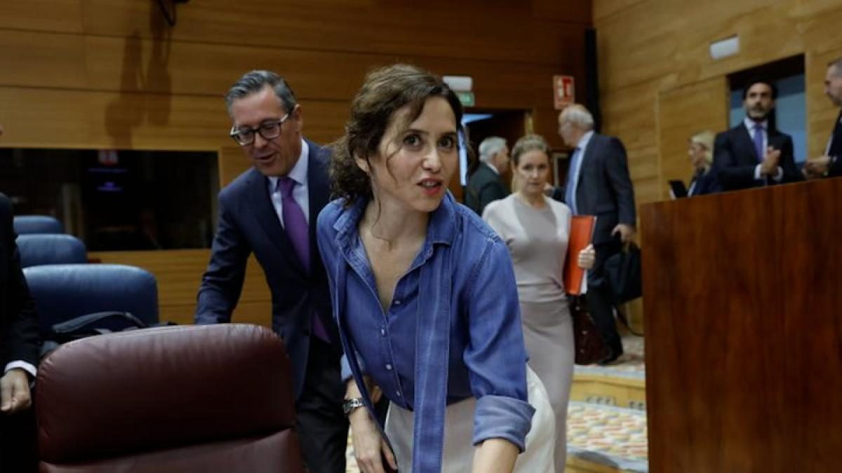 Ayuso se desentiende de la compra del ático: “Tengo excelentes funcionarios que gestionan esas cuestiones”