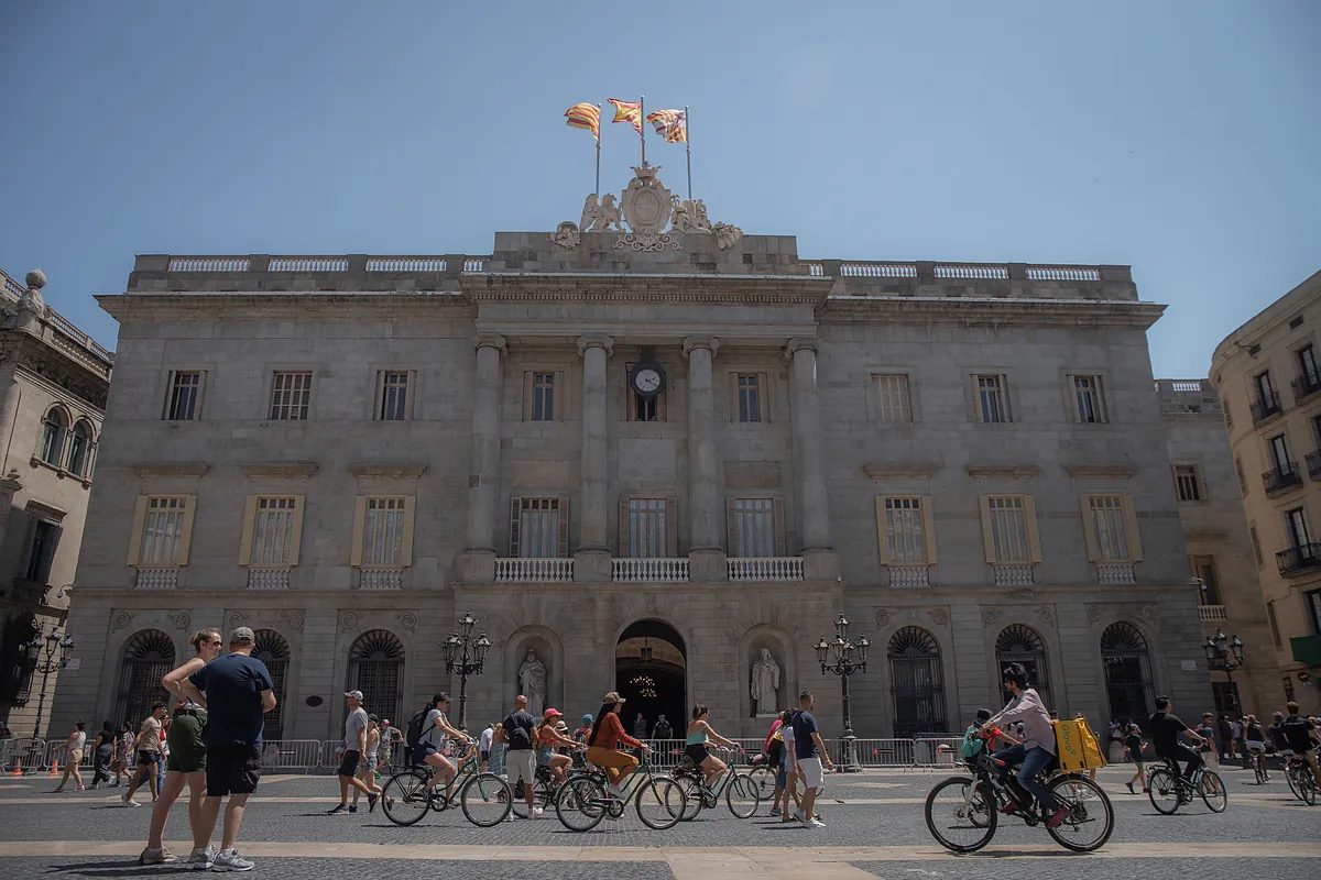 Barcelona, primer ayuntamiento socialista condenado por exigir un catalán "desproporcionado" a sus empleados