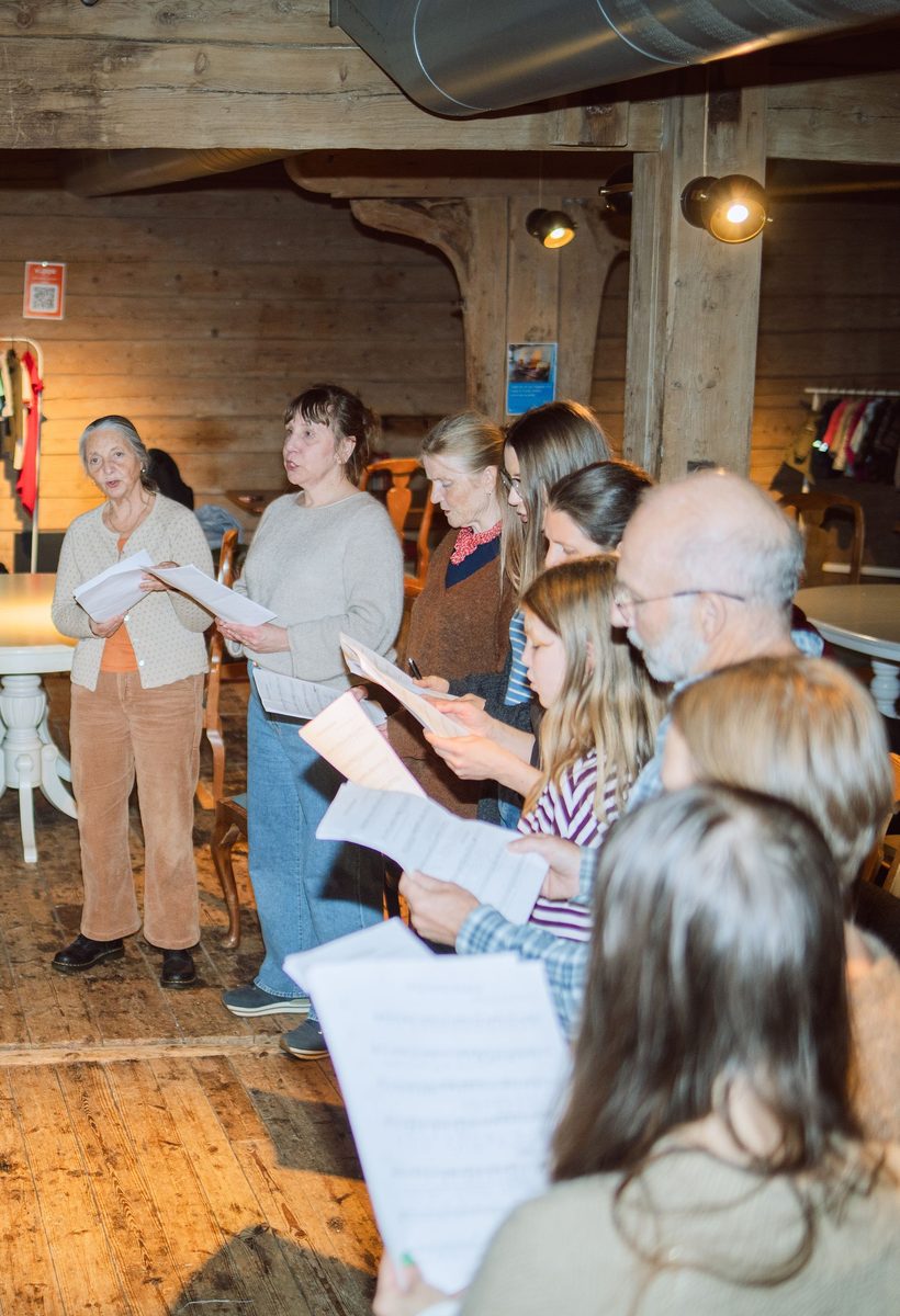 Klagesangen til hele Sandviken: «Verden styres av psykopater»