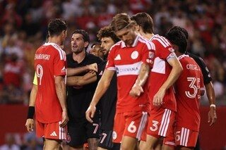 « T’es qui, idiot ? J’ai gagné deux Copa America et une Coupe du monde, et toi ? » : quand De Paul chambre Lewandowski