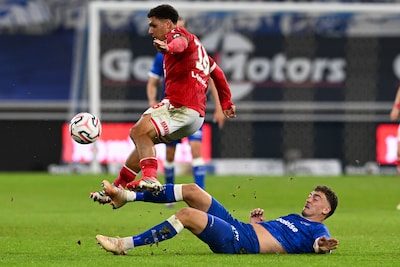 LIVE. Standard neemt tweede helft in handen en zoekt naar de voorsprong