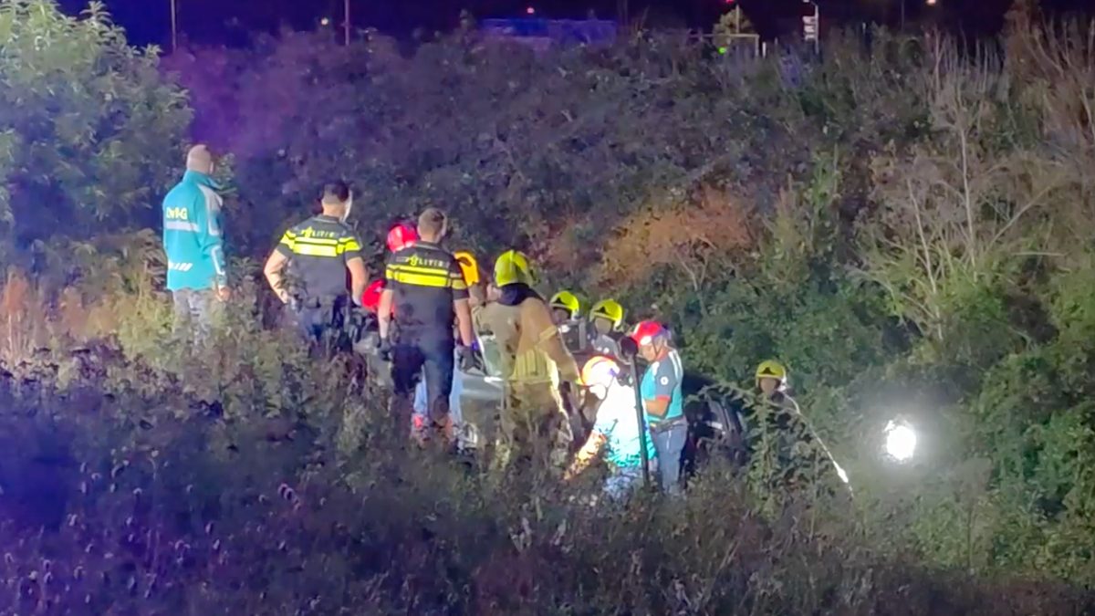 Dode na crash vluchtauto tijdens politieachtervolging bij Venlo