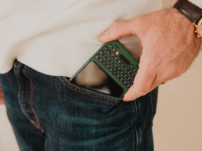 Crisi RAM? Non per Clicks: il Communicator ne avrà di più (allo stesso prezzo)