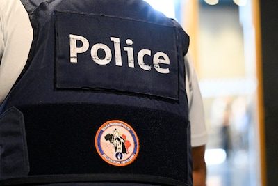 Deux personnes interpellées après une intervention policière au Peterbos