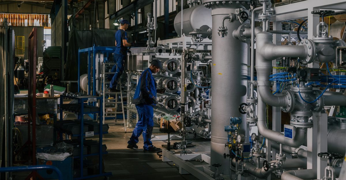 De Duitse industrie verliest vele tienduizenden banen door de China-schok. ‘Deze Chinese pomp kost de helft van een Dui…