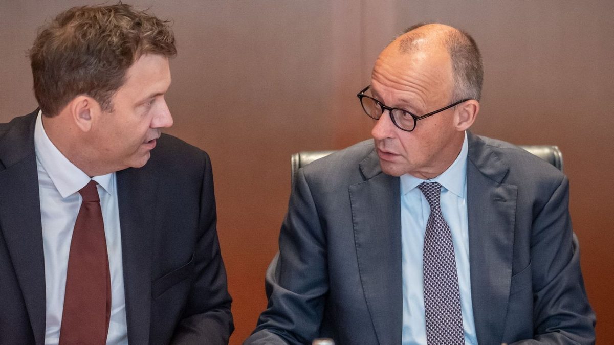 Tanken immer teurer: Hohe Spritpreise: Koalition verhandelt über neuen Tankrabatt