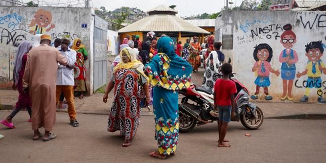 A Mayotte, un lycée bloqué depuis trois semaines par des parents d’élèves qui dénoncent des conditions « indignes »