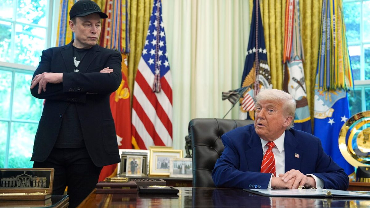 Elon Musk threatens to sue over Gibney documentary's "space lasers" claim
