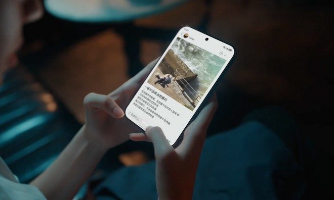 Huawei Pura X View, lo smartphone "passport" non pieghevole fa il botto in Cina