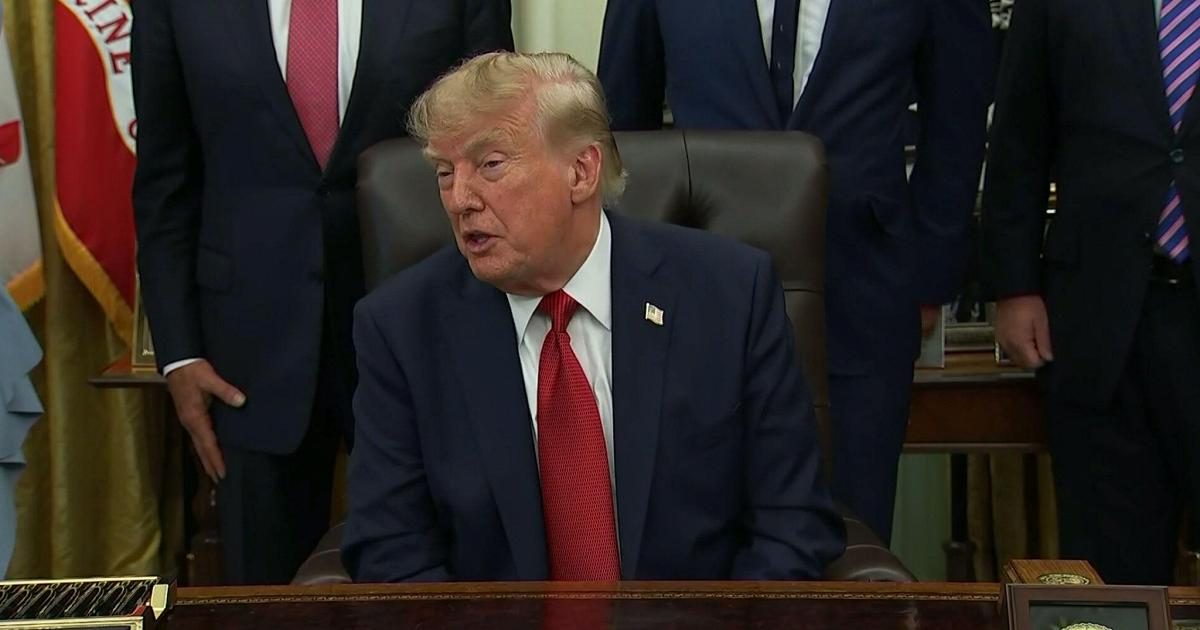 "Fake news": Trump caccia CNN, Politico e MS NOW dalla Casa Bianca