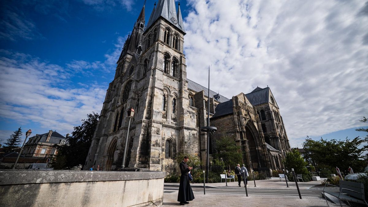 Visite du pape : ne vous étonnez pas si l’église près de chez vous résonne pendant 7 minutes le 25 septembre