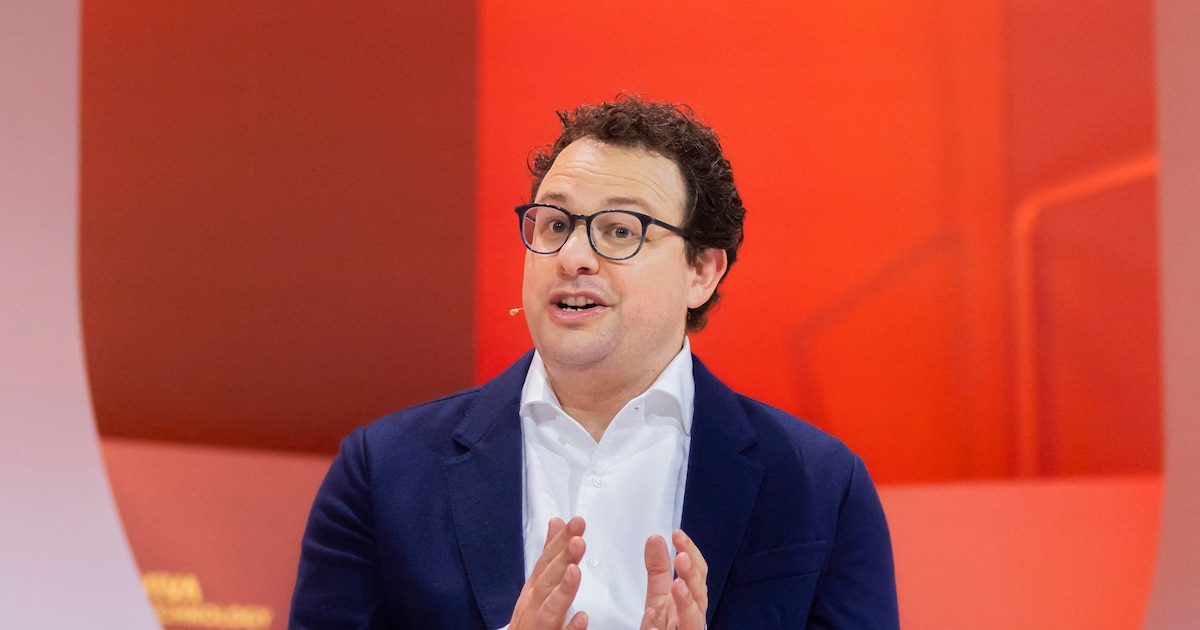 "L'IA générale, c'est l'apothéose de l’hubris" : l'analyse d'Hubert Etienne, ex-philosophe chez Meta