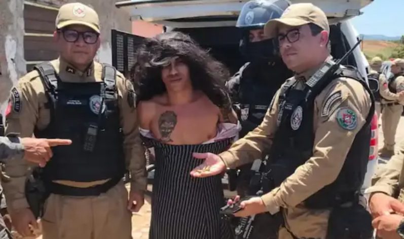 Seriemoordenaar in vrouwenkleding en pruik gepakt in Brazilië