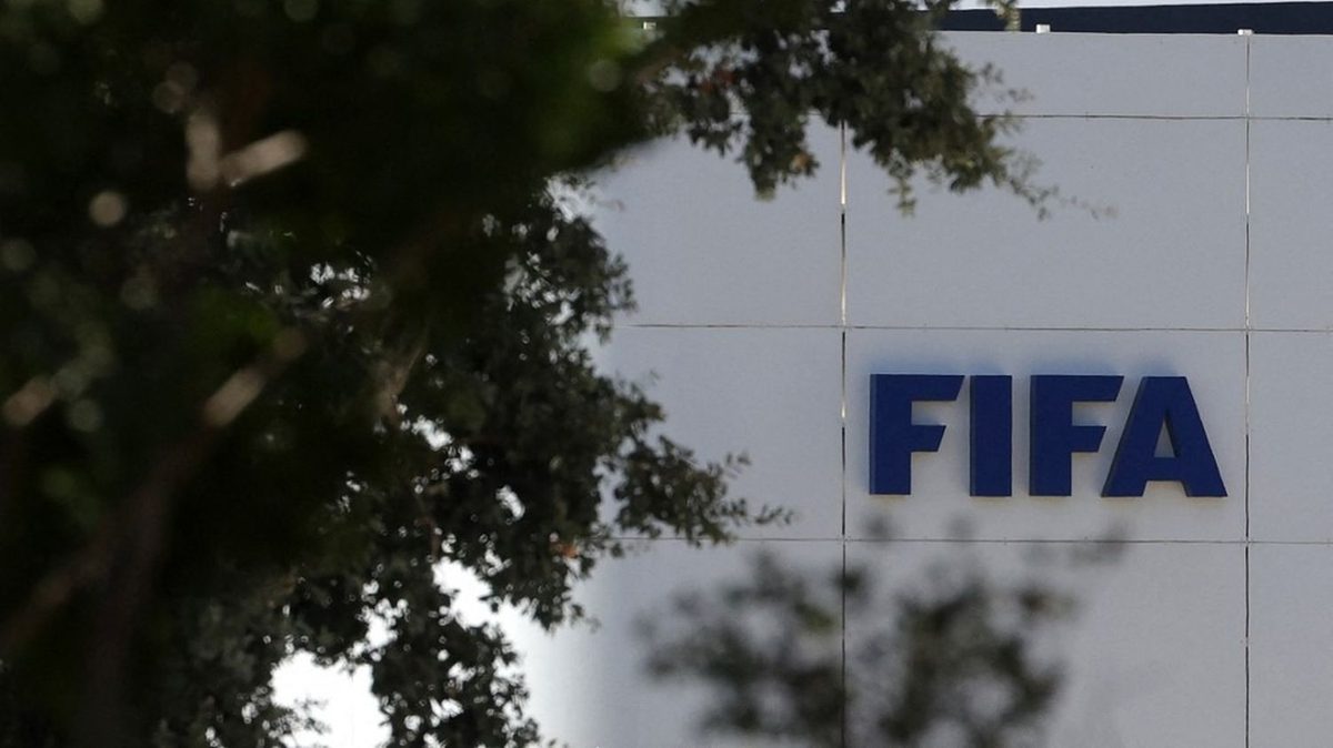 L'UEFA et la Concacaf demandent à la Fifa de verser "au moins 10 millions de dollars" aux 211 fédérations membres