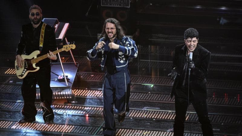The Kolors, Rocco Hunt e Massimo Ranieri lontani dal podio di Sanremo. Il ritorno dei Planet Funk
