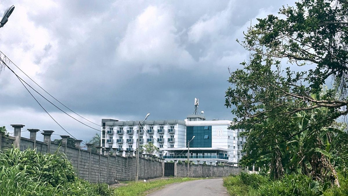 US deportees to Equatorial Guinea were arrested and beaten by police, lawyers say